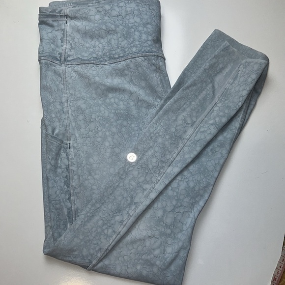Lululemon Fast and‎ Free Tight City Grit White Blue Fog - Picture 1 of 5